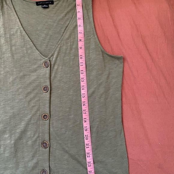 Green button down tank - Picture 6 of 6